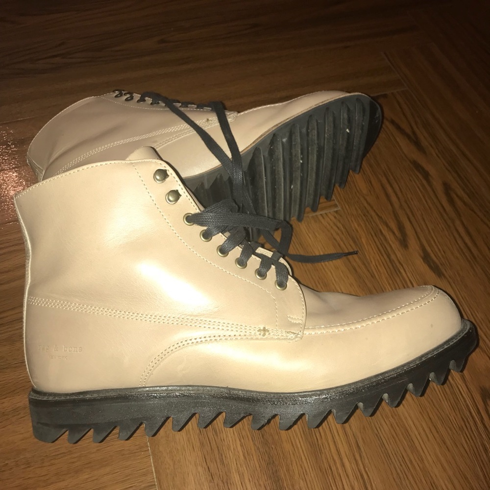 ONE OF A KIND! Rag & Bone Rowan Boots w/ Ripple